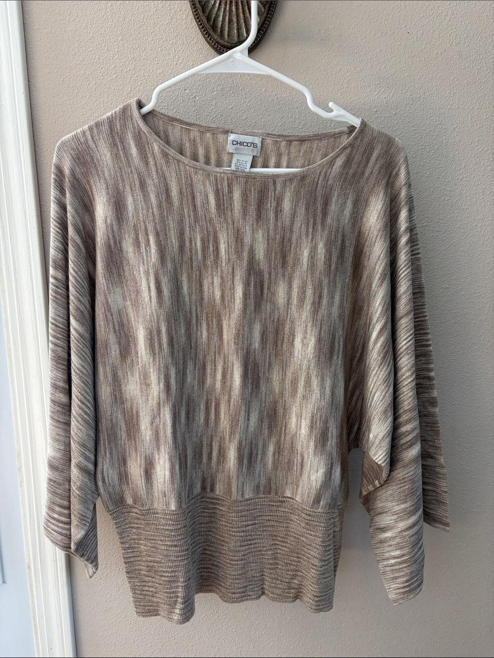 Chico's Heathered Taupe Patterned Top